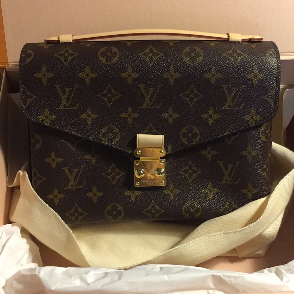 SOLD Brand New LV MÉTIS MNG